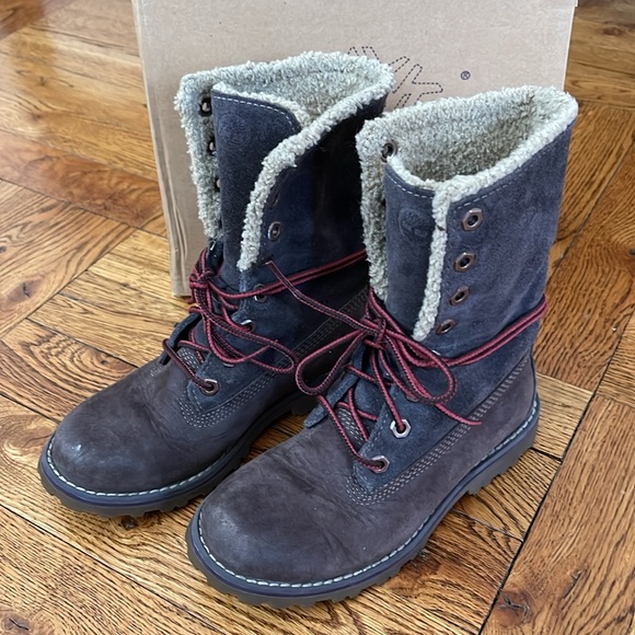 TIMBERLAND 6” SHEARLING BOOTS SIZE 12 - Picture 3 of 14